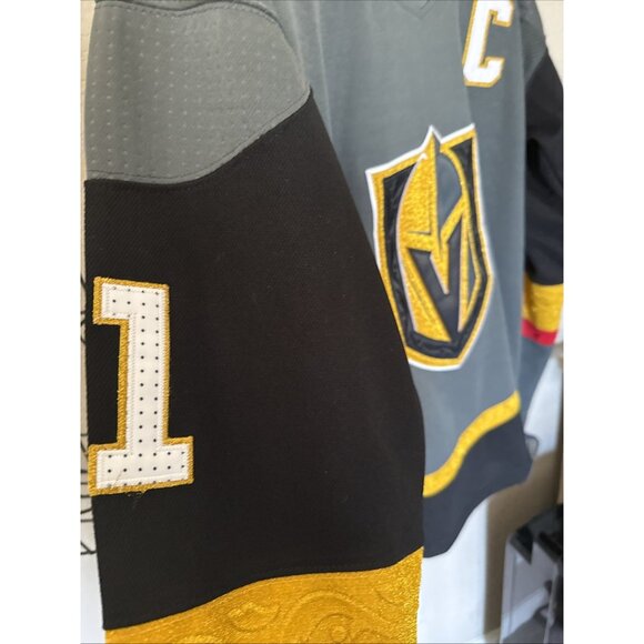 Las Vegas Golden Knights Jersey Size 50 Stone 61 Hockey Men’s- NWT - Picture 2 of 4